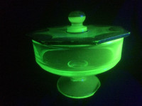 ANTIQUE GREEN VASELINE URANIUM GLASS COVERED CANDY DISH TIFFIN?