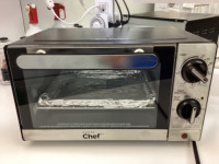 TOASTER  OVEN,  EASY  CLEAN