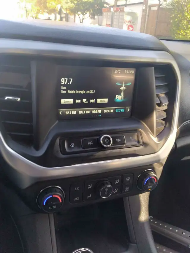 2017 Acadia SLE AWD571517050857072648