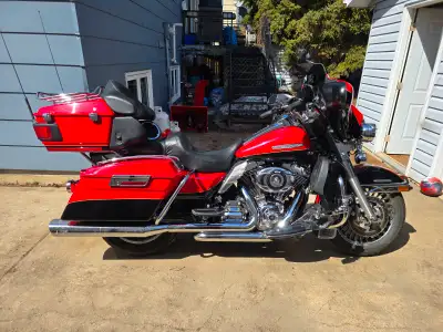 107 cc with a Stage 1 kit Vance & Hines true dual headers Vance & Hines monster oval mufflers Klockw...