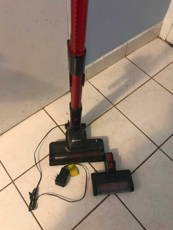 NEQUARE Cordless Vacuum Cleaner Stick Vacuum w/ Attachment in Vacuums in City of Toronto - Image 4