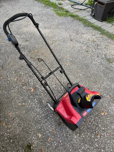 Toro 1800 Power Curve Snowblower, View more