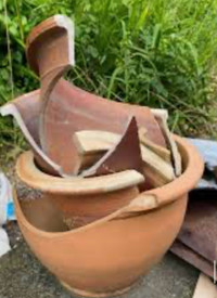 Wanted: large broken ceramic pot