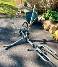 ‎Hitch mounted bike carrier