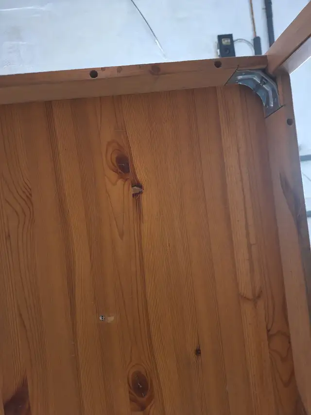 A Solid Wood Table in Other Tables in City of Toronto - Image 6