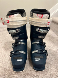 Women ski boots