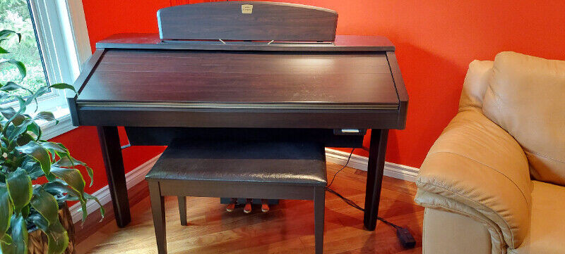 Used, Yamaha piano for sale  
