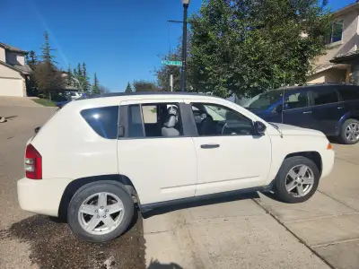 2007 Jeep compass. 158K P/D, P/L, P/W, A/C. Good reliable car. 3000 OBO