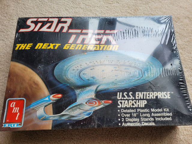 AMT Star Trek USS Enterprise D Starship Model Kit in Hobbies & Crafts in Oshawa / Durham Region