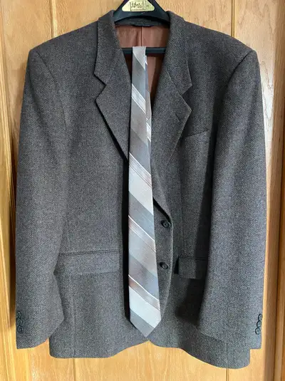 Men’s Sport Jacket - Brown - Sz. 44, View more