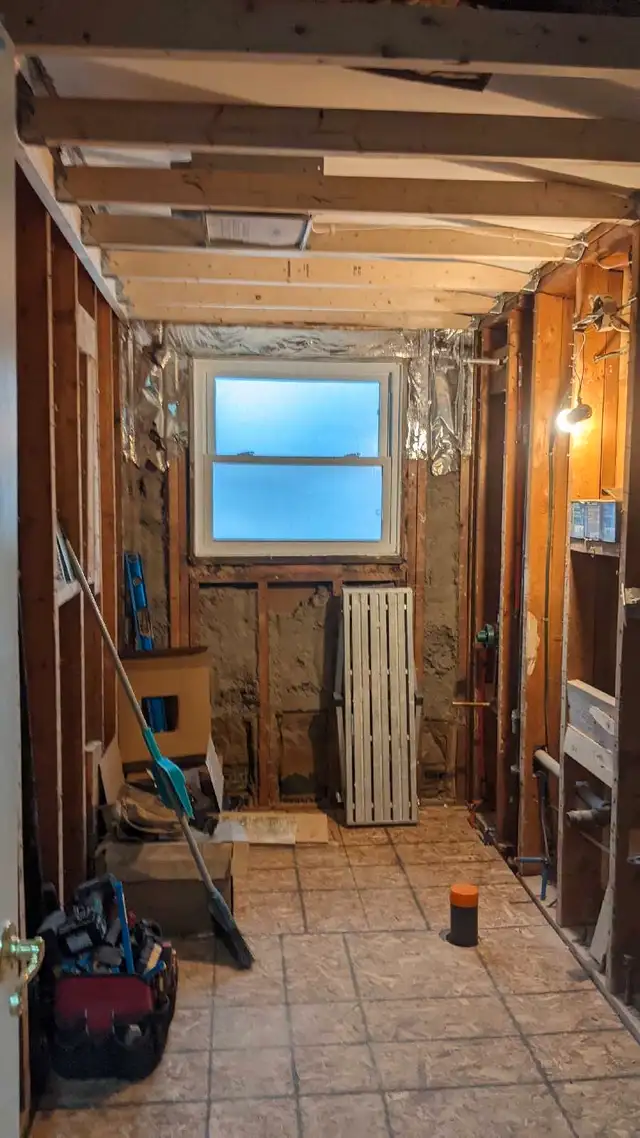 Bathroom and Basement Remodeling  in Renovations, General Contracting & Handyman in Windsor Region - Image 2