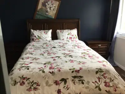 Private room for rent with private washroom. Close to highway 417