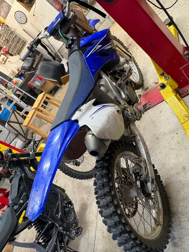 Yamaha YZ450F in Dirt Bikes & Motocross in Hamilton - Image 4