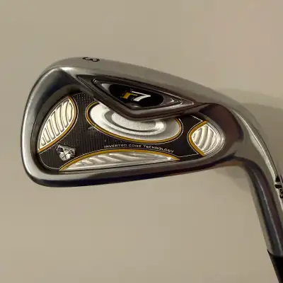 Club: TaylorMade R7 3 Iron right handed Shaft: Dynamic Gold S400 Stiff Flex Grip: Royal Grip Standar...