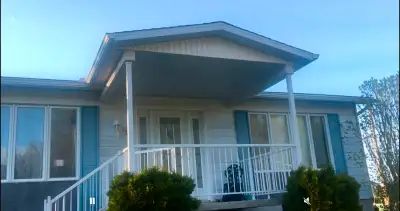 Maison de plein pied, à louer 1400$/mois pour le 1er septembre (Possibilité un peu avant -À discuter...