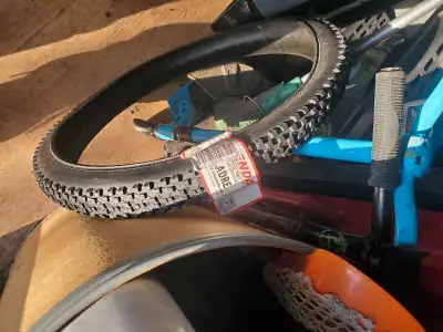 Brand new Kenda bike tire. 26" x 2.35. Came in 2 pack.. Never used. Asking "20