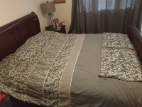 Queen size comforter and two shams