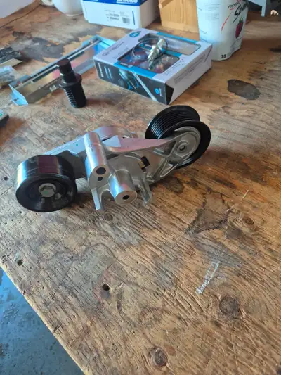 Automati Belt Tensioner. Never used.