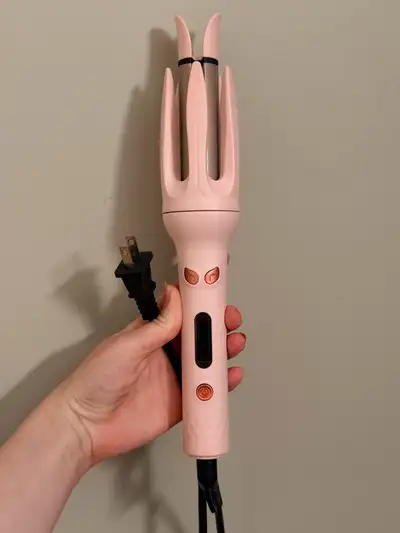 Automatic Rotating Curling Iron - Like New!, View more