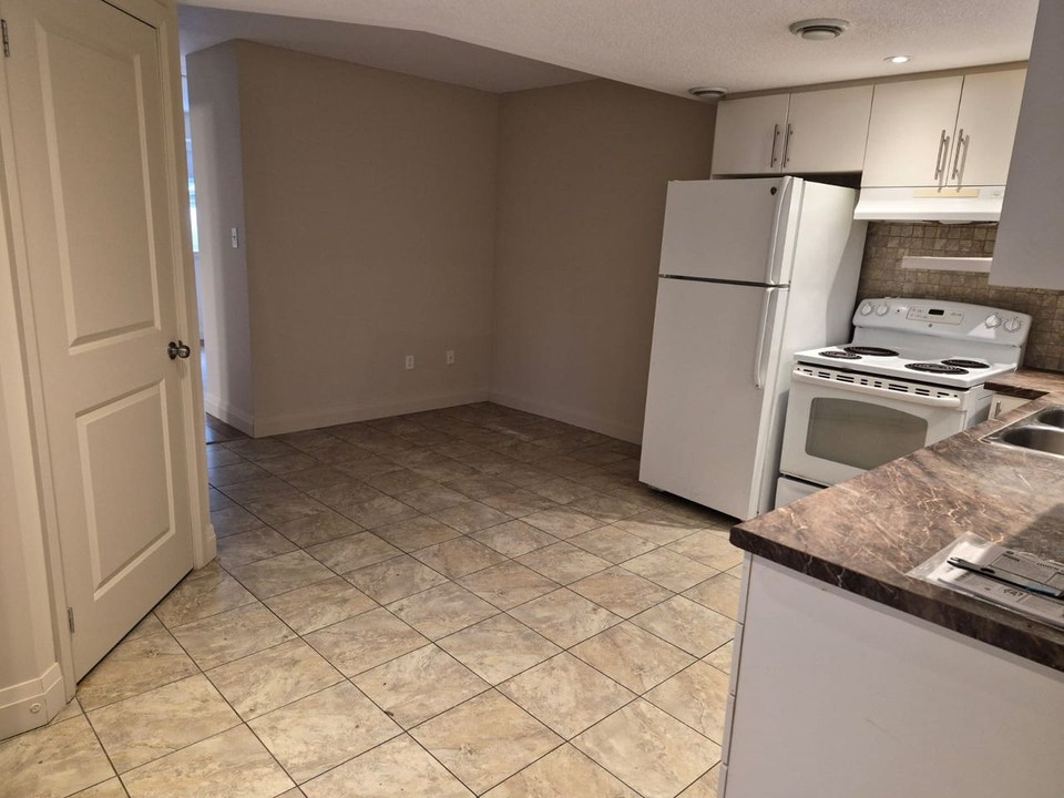 Premium One Bedroom Suite for Rent 4