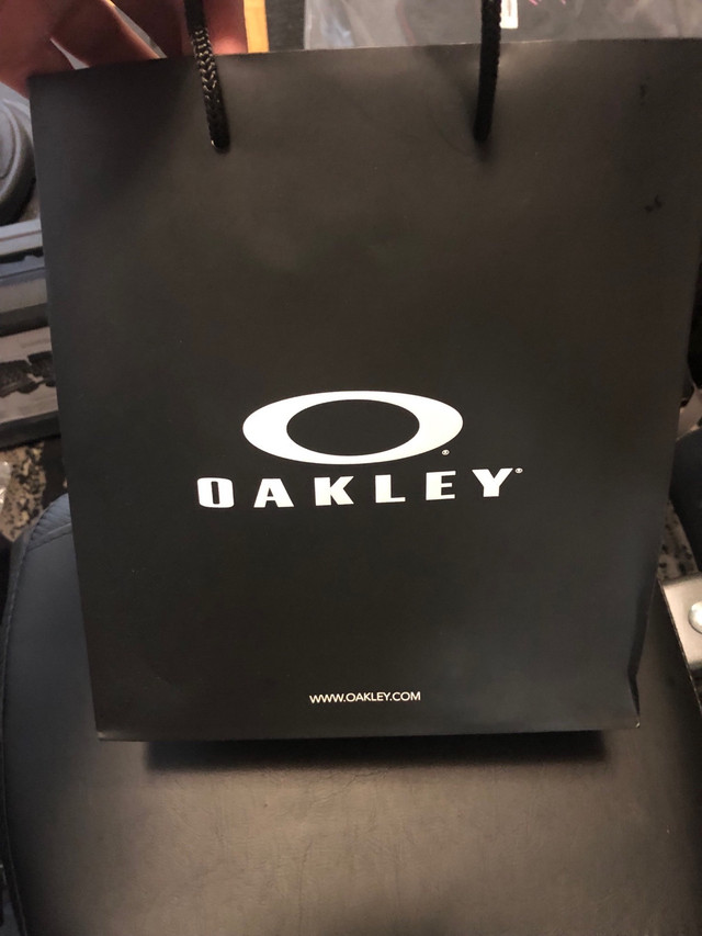 Oakley carbon blade sun glasses in Other in City of Toronto - Image 2