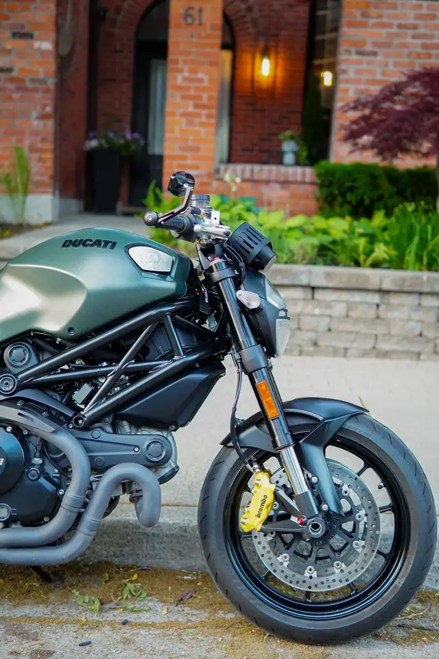 Ducati Monster 1100 EVO Diesel in Sport Bikes in Oakville / Halton Region - Image 10