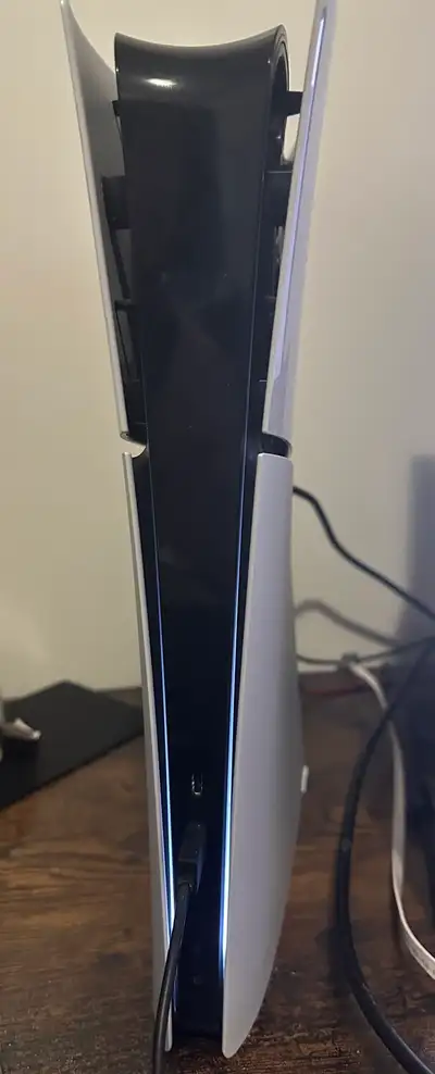 playstation 5 with controller/over 500games, View more