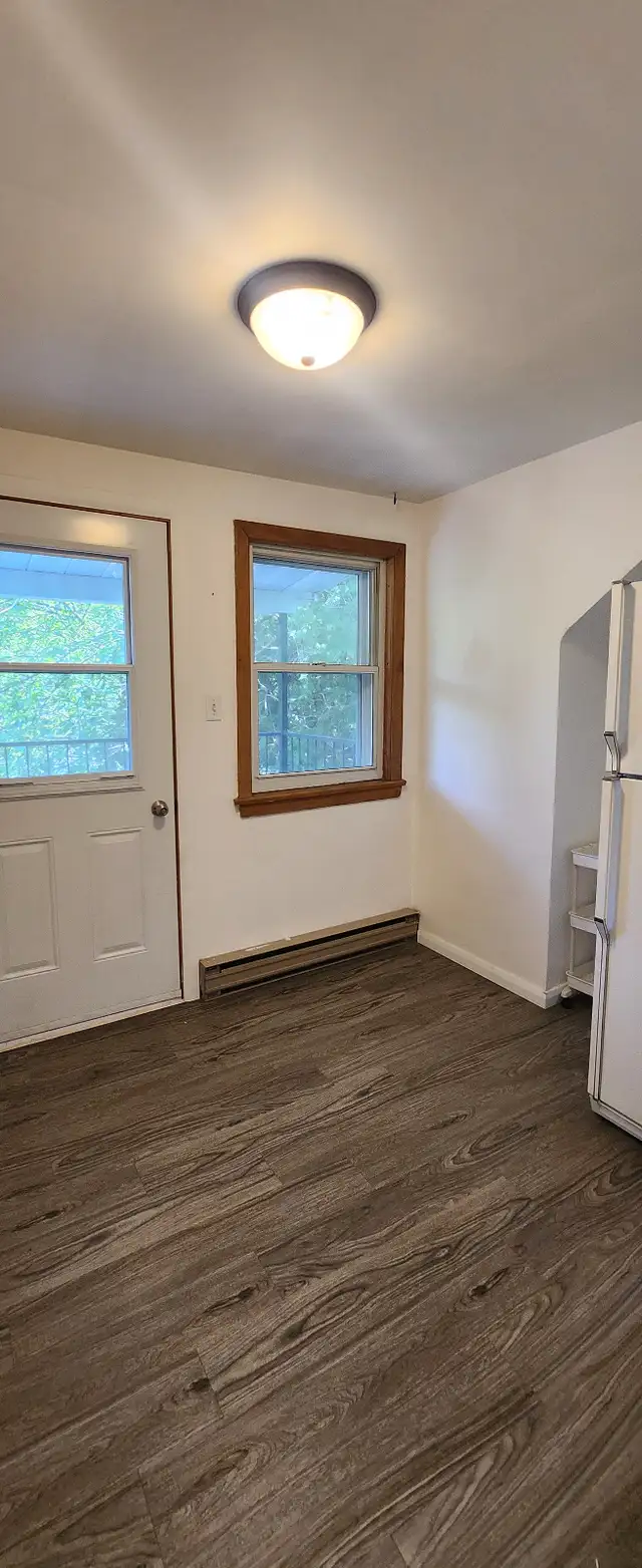 4 1/2 à louer in Long Term Rentals in Sherbrooke - Image 7