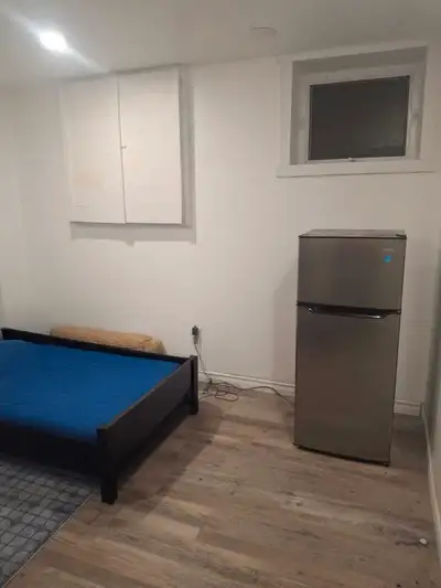 Room for Rent available now