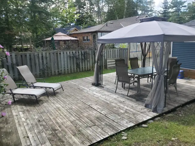 Cottage for Rent Tiny Beach Near Wasaga Georgian Bay in Ontario in Canada - Image 10