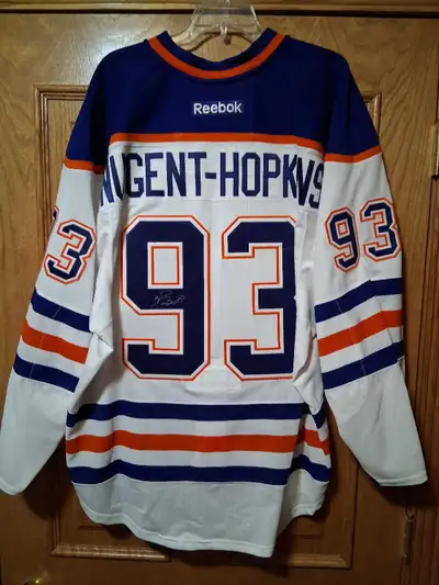 Ryan Nugent Hopkins gameworn, auto Oilers BATTLE OF ALBERTA, View more