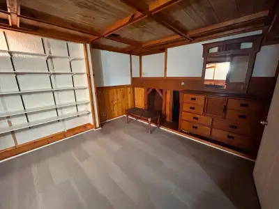 Large separate entrance basement for rent - Meadowvale/Sheppard
