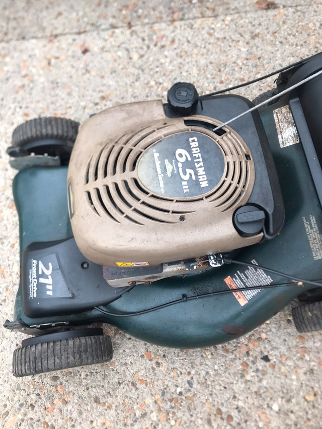 Craftsman lawnmower 21” in perfect working condition  in Lawnmowers & Leaf Blowers in Hamilton - Image 2