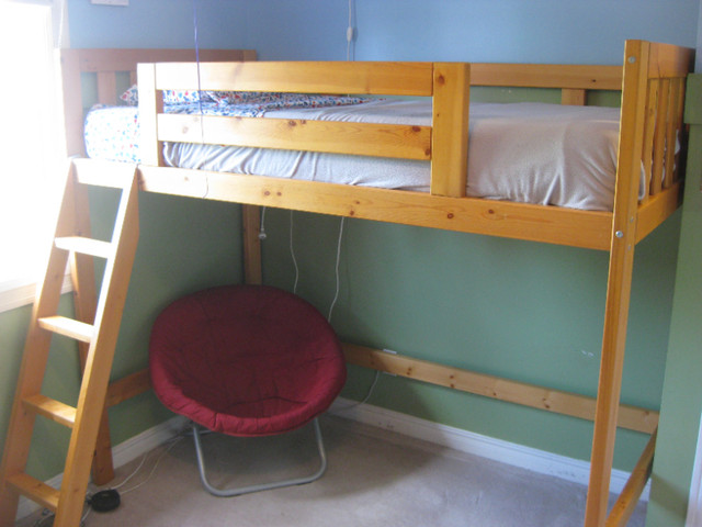 Loft bed, 2 dressers and mattress in Beds & Mattresses in Ottawa