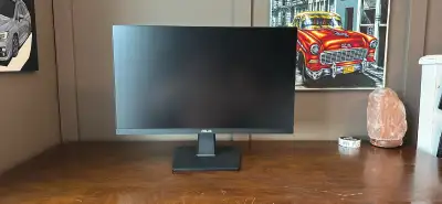 100OBO This ASUS 24-inch LED monitor delivers crisp, clear visuals with its 1920x1080 resolution and...