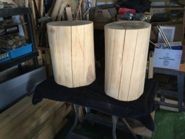 Wooden stump stools in Multi-item in Owen Sound - Image 3