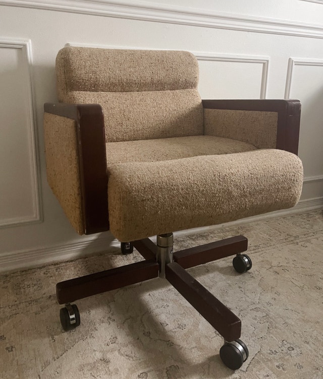 Vintage Mid Century Boucle Channel Desk / Office Chair Other Ottawa