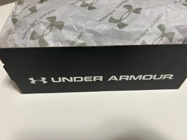 Brand New Under Armour Kids Runplay Sports Running Shoes in Kids & Youth in Calgary - Image 8
