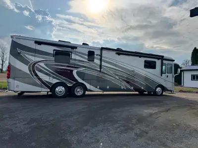2016 Newmar Ventana coach for sale, in excellent condition. Fully loaded and ready for the road. -40...