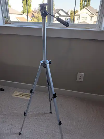 Velbon Camera Tripod Tri-Pak II, View more