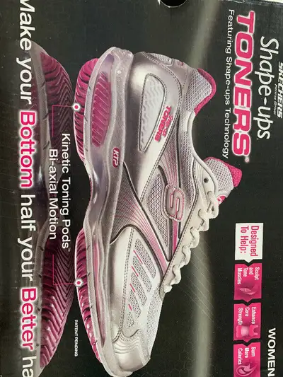 WOMENS SHAPE-UPS!! Sketchers!! In the box!! Size 10, View more