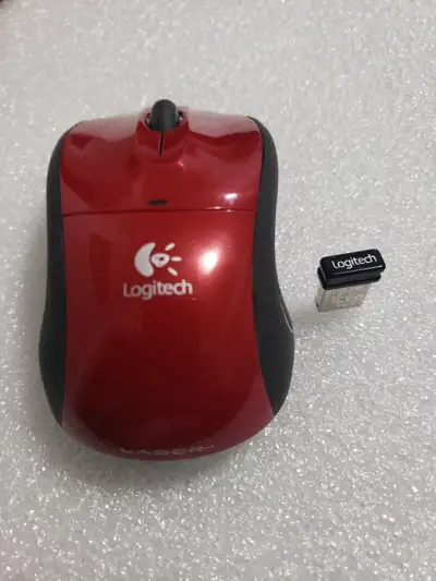 Logitech Wireless Mouse ( M 505 )
