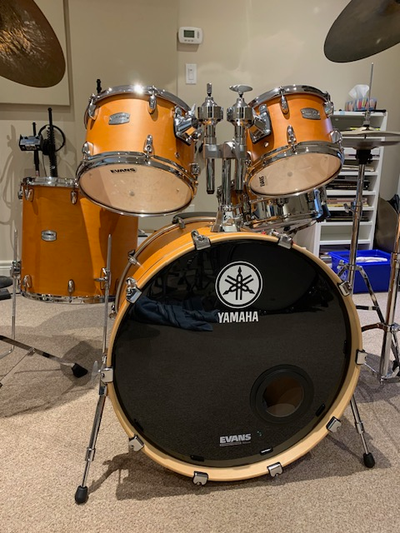 Yamaha Maple Tour Custom (10/12/16/22) kit in Caramel Satin, View more