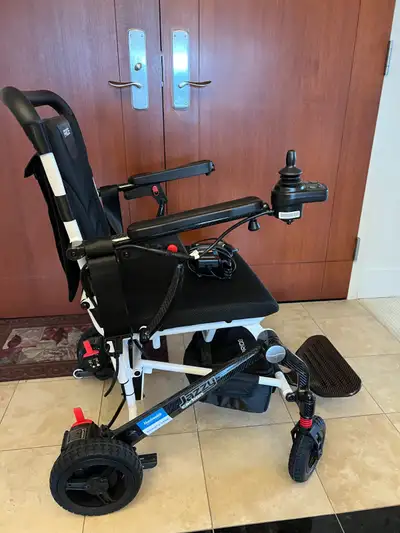 New Pride Mobility Jazzy Carbon LWGT Folding Power Wheelchair, View more