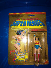 1990 Toy biz dc super heroes Wonder Woman figure