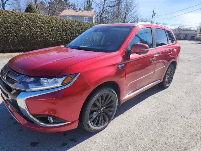 Mitsubishi  outlander GT PHEV  2018 dans Autos et camions  à Sherbrooke - Image 4