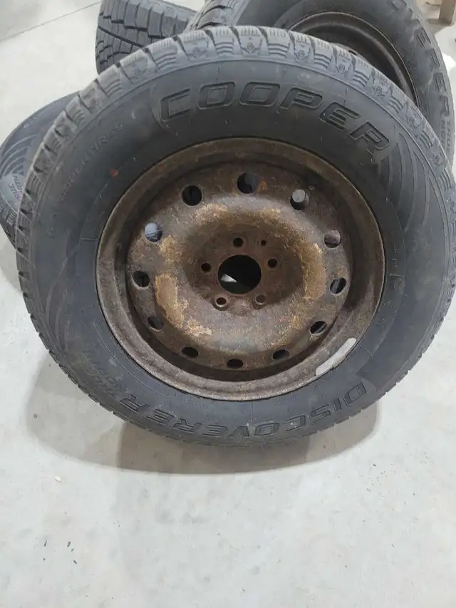 Cooper Discoverer 225/65R16 in Tires & Rims in Trenton - Image 5