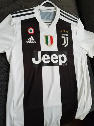 Ronaldo -  Juventus 2018/2019 - Authentic Jersey - Size M, View more
