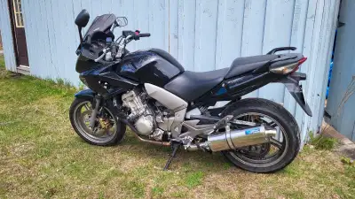 Like new condition w 63,000km. These bikes are good for 200,000km. Extremely comfortable, fast and n...