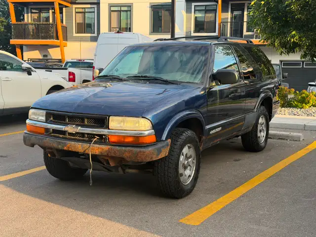 2005 Chevrolet Blazer 2dr 4WD